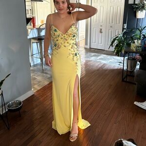 Brand NWT yellow Macdugal prom gown